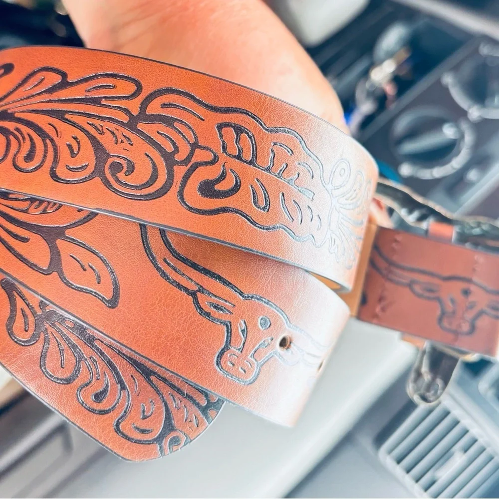Western-style brown leather belt